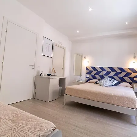 Lo Scoglio Della Formica 住宿加早餐酒店