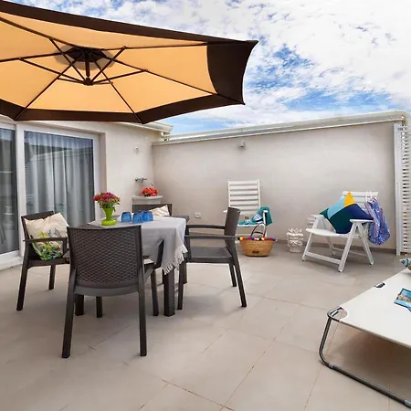 住宿加早餐酒店 Lo Scoglio Della Formica 4*