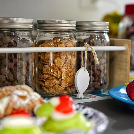 Lo Scoglio Della Formica 住宿加早餐酒店