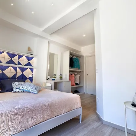 Lo Scoglio Della Formica 住宿加早餐酒店 卡普多兰多